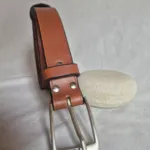 Cinturón Hebilla Clásica con Pasador de Cuero