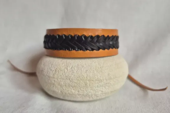 Pulsera Cosida Trenza de Dos Cabos