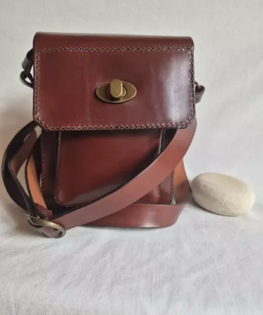 Bolso Explorador Cierre Oro Viejo